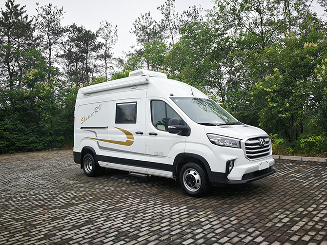 上汽大通V90加長(zhǎng)軸（超）高頂B型房車(chē)