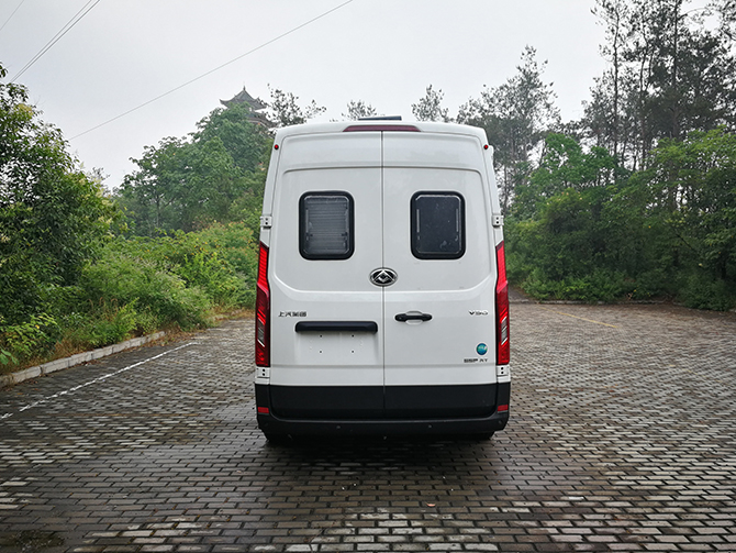 上汽大通V90加長(zhǎng)軸（超）高頂B型房車(chē)