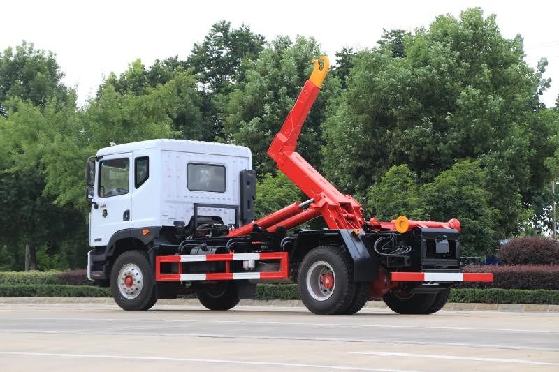 國六東風D9  15噸套臂垃圾車